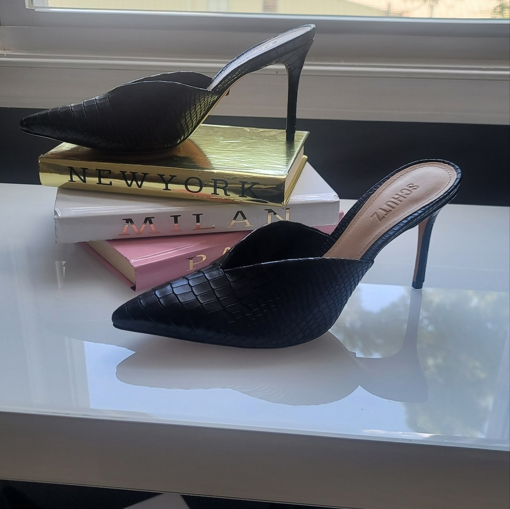 ☆BRAND NEW Schultz CROC Print